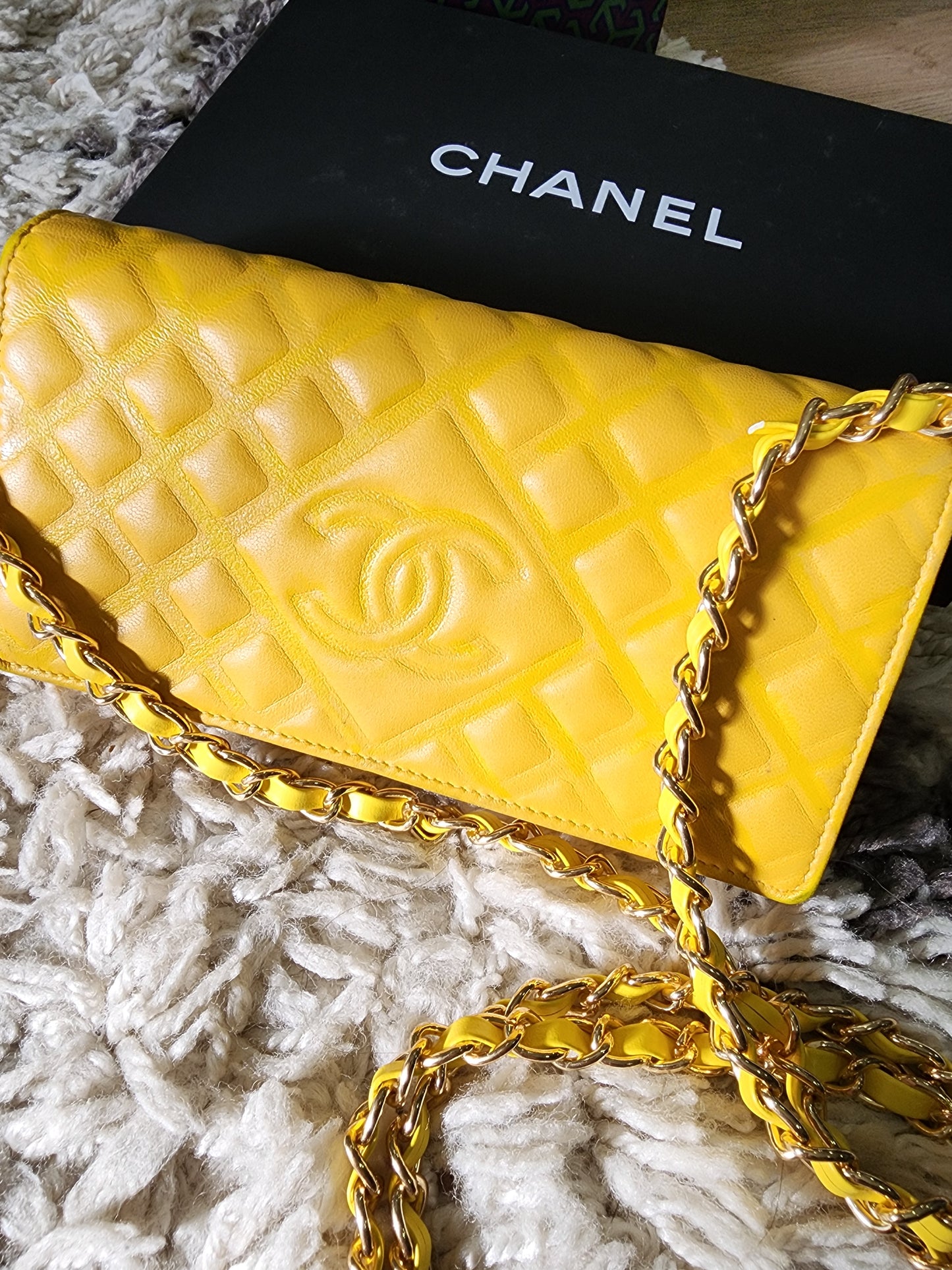 CC yellow