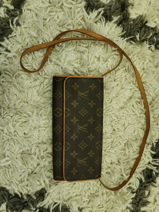 Twin pochette
